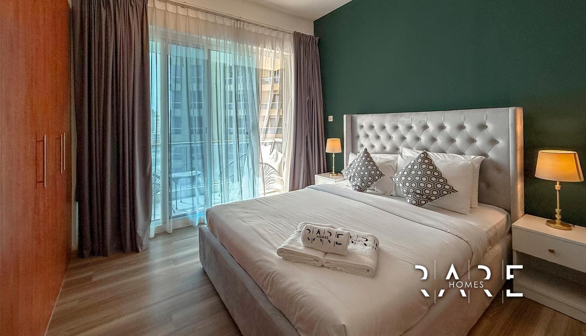 Apartment Rare Homes - View - The Crescent Tower A - Near Me'aisem Mall - R702 *