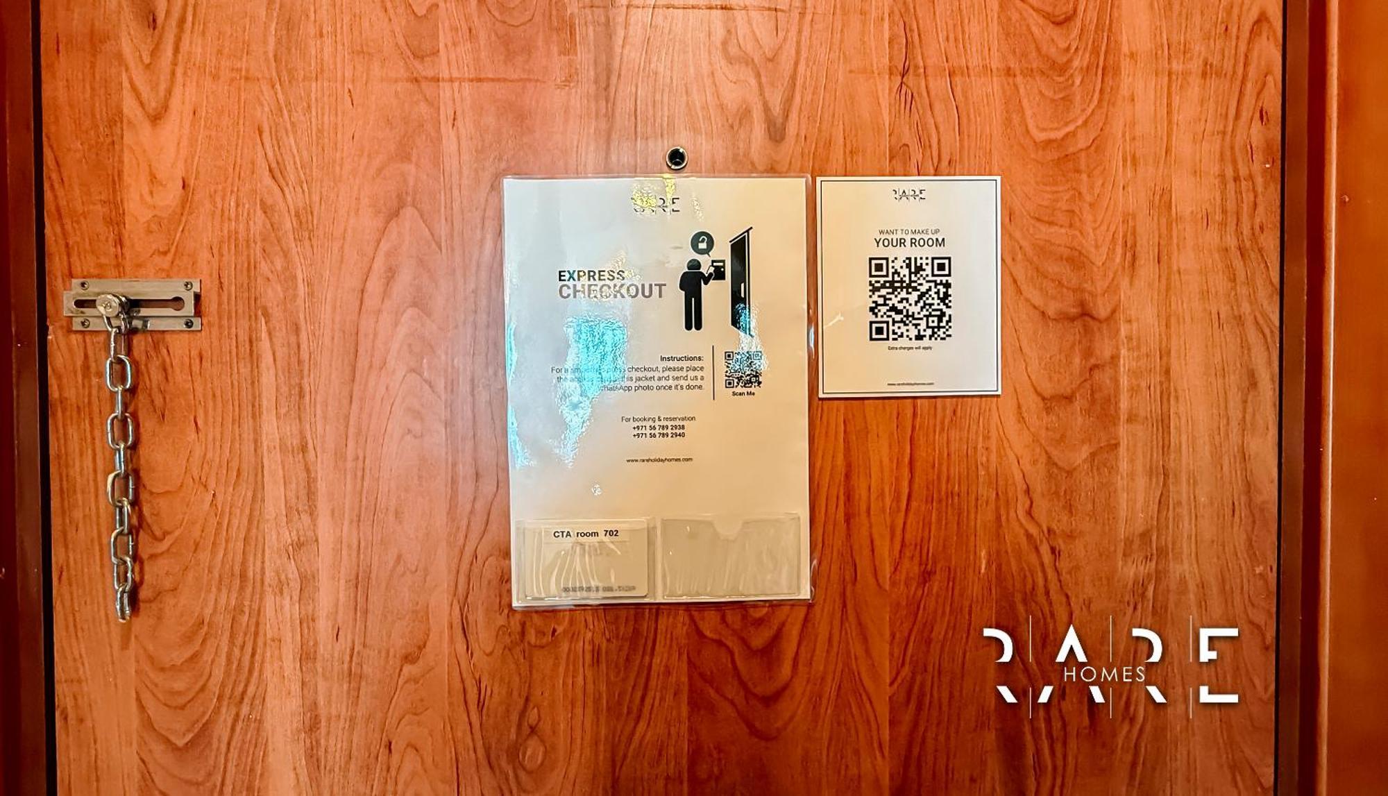Rare Homes - View - The Crescent Tower A - Near Me'aisem Mall - R702 * Dubai