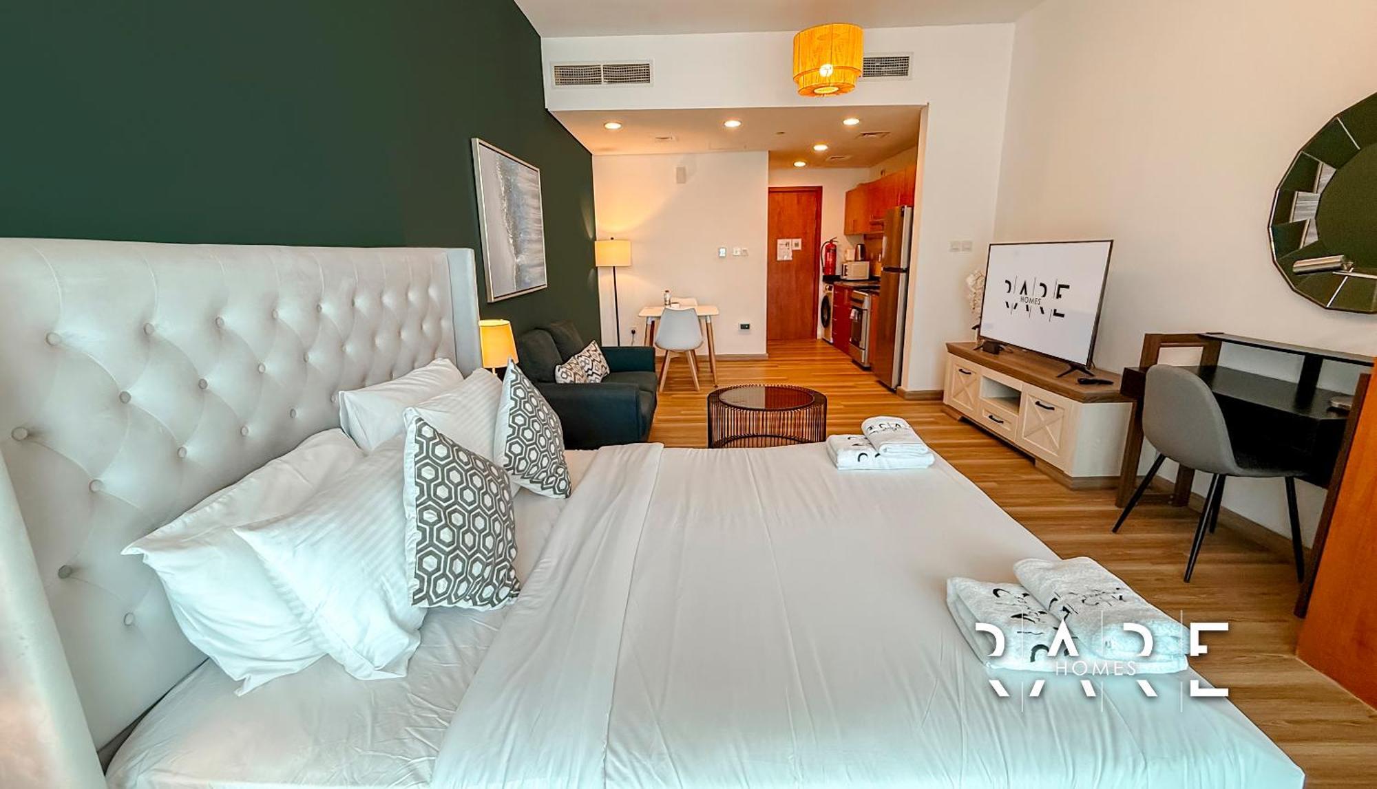 Apartment Rare Homes - View - The Crescent Tower A - Near Me'aisem Mall - R702 Dubai