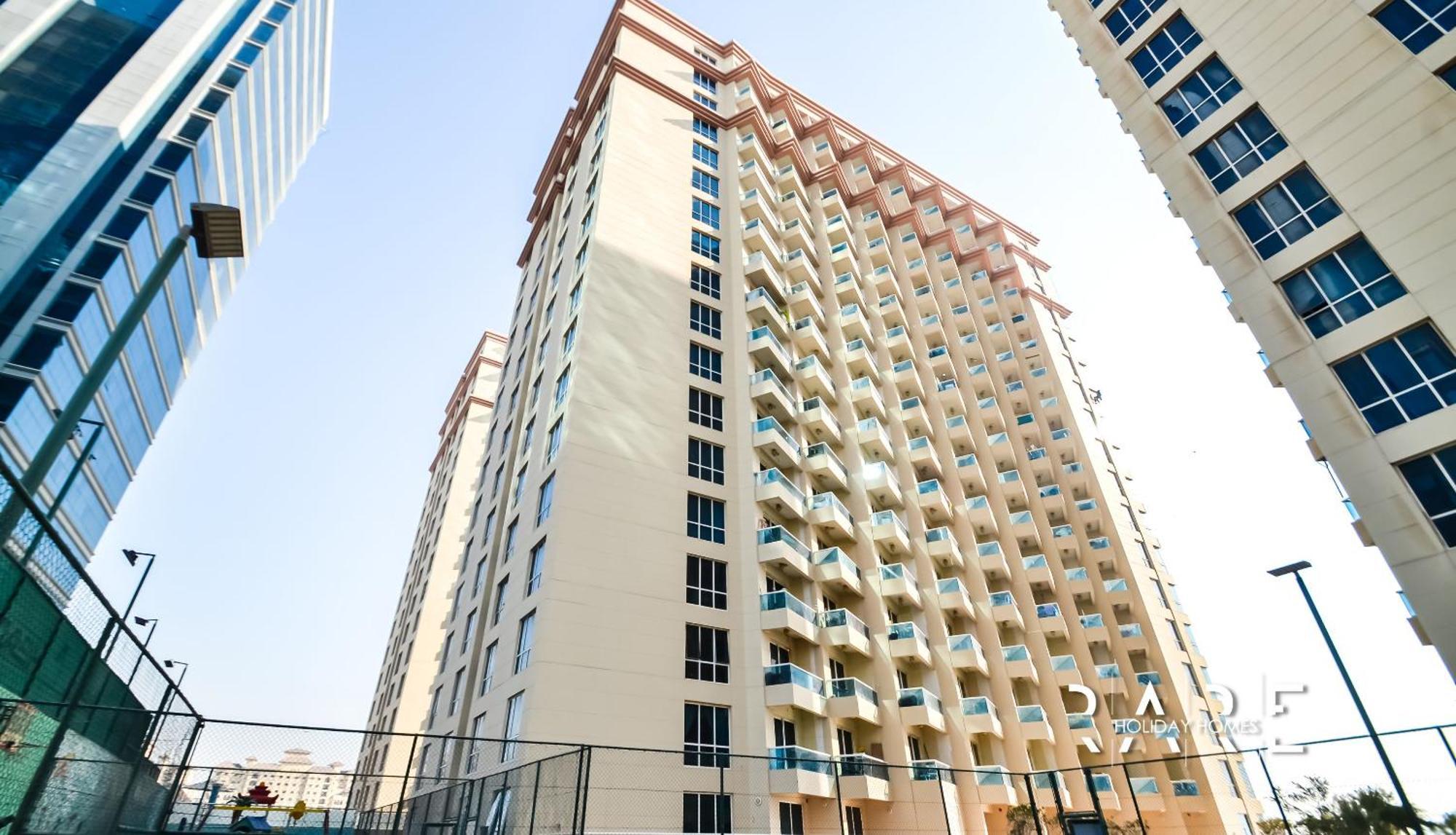 Rare Homes - Pool And View - The Crescent Tower A - Near Me'aisem Mall - R702 Apartment *