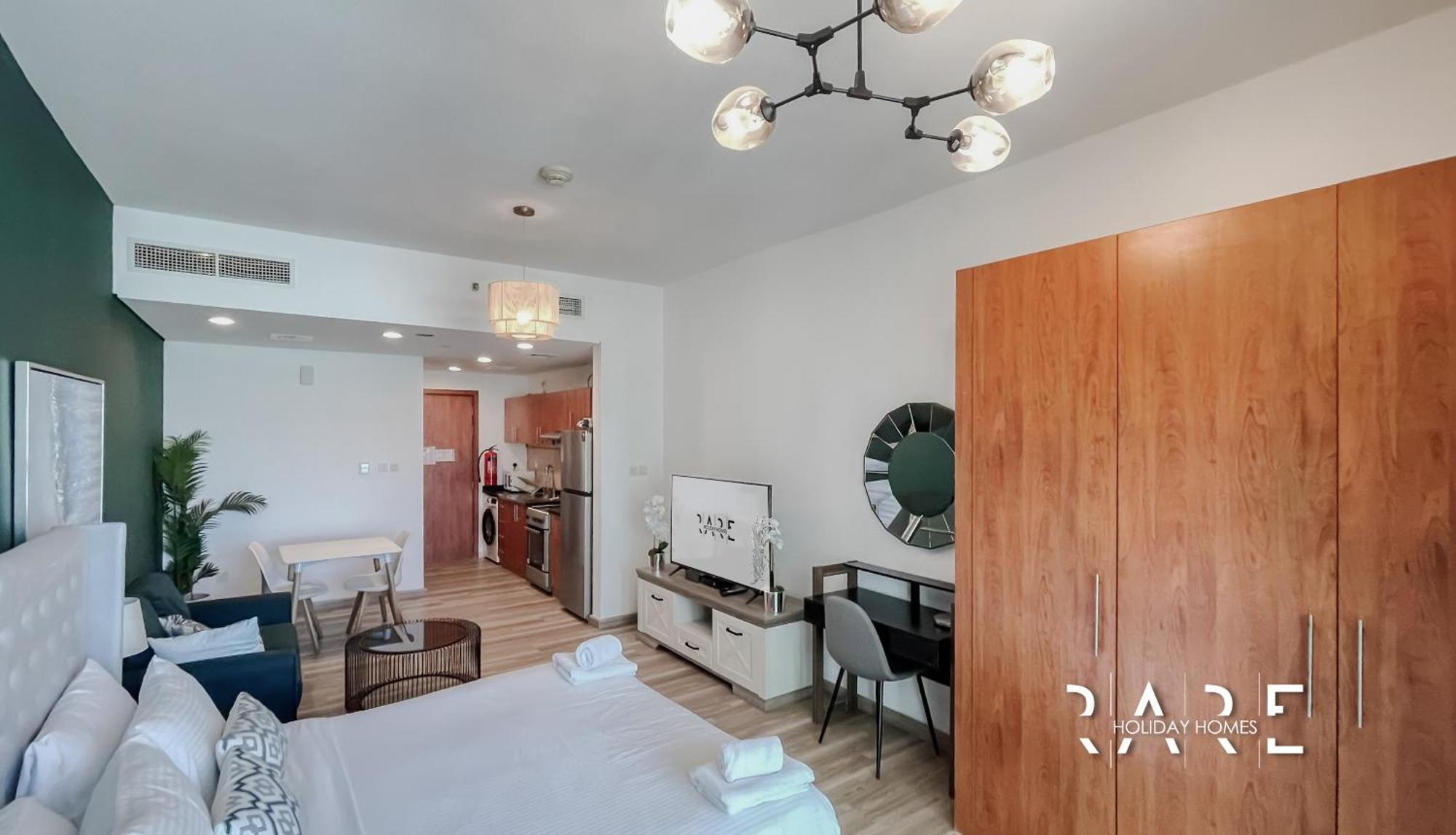 Apartment Rare Homes - Pool And View - The Crescent Tower A - Near Me'aisem Mall - R702 *